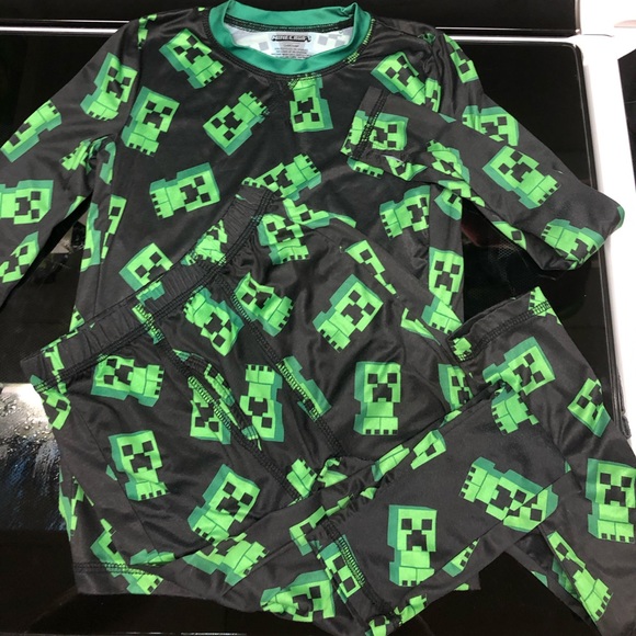 Cuddl Duds Other - Boys Minecraft cuddle duds size small (6)